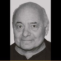 Берт Јанг Burt Young